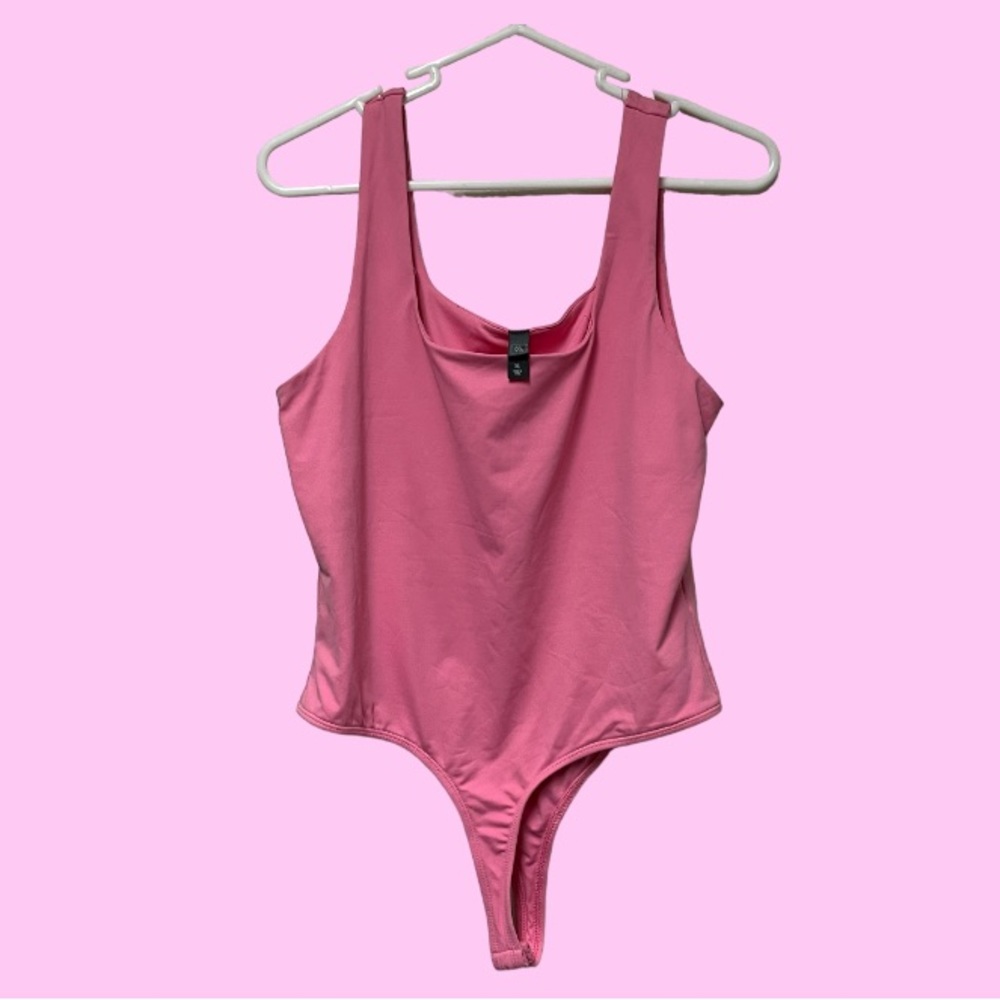 3/$15 LAST CHANCE! ALYA Bubblegum Pink Bodysuit Size XL - Picture 2 of 10